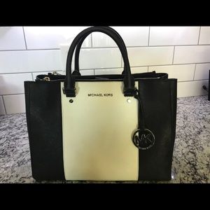 Michael Kors Tote